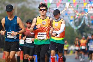 BIB: 425, 41287
                            <button type="button" onclick="openModal(9918178)" class="btn btn-primary btn-sm float-right btn-popup" data-toggle="modal" data-target=".modal-high-quality">
                        <i class="fas fa-shopping-cart"></i> Add to Cart
                    </button>
                                            <button type="button" onclick="isThisMe(9918178, true)" class="btn btn-success btn-sm float-right btn-popup btn-isme hidden" data-toggle="tooltip" data-placement="bottom" title="นี่คือรูปของคุณใช่ไหม คลิกที่นี่เพื่อเอาเข้าอัลบั้ม">
                        <i class="fas fa-plus"></i> Add to album
                    </button>
                    <button type="button" onclick="isThisMe(9918178, false)" class="btn btn-warning btn-sm float-right btn-popup btn-isnotme hidden">
                        <i class="fas fa-ban"></i> Remove from album
                    </button>